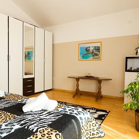 Apartments Villa Orange 扎达尔 外观 照片