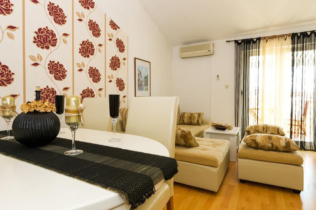 Apartments Villa Orange 扎达尔 外观 照片