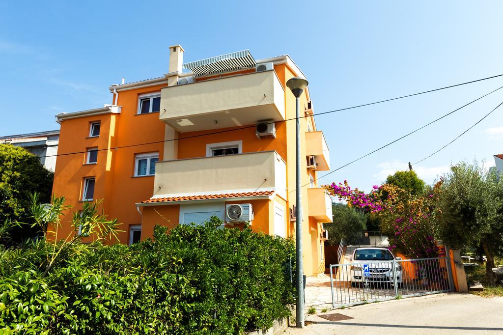 Apartments Villa Orange 扎达尔 外观 照片